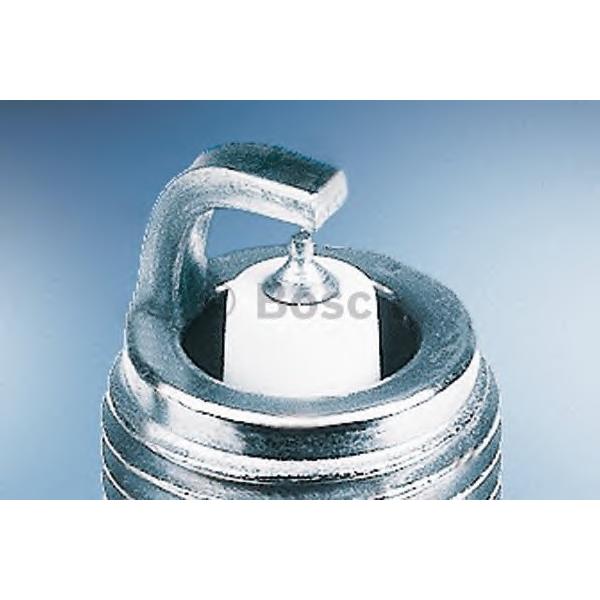 BOSCH - 0 242 236 544 (Свеча зажигания Double Platinum FR7KPP33U+)