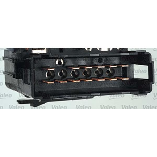 VALEO - 251563 (Переключатель подрулевой OPEL VIVARO, RENAULT TRAFIC 06=>)